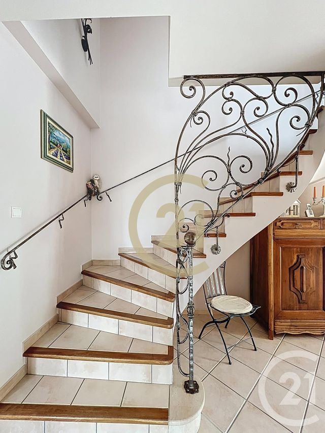 Maison à vendre - 5 pièces - 146 m2 - Uzes - 30 - LANGUEDOC-ROUSSILLON