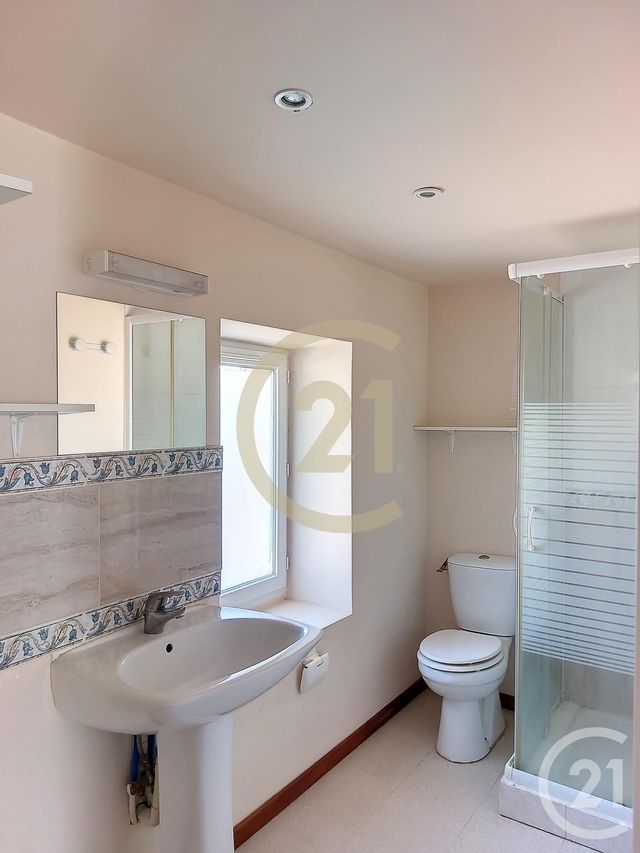 Appartement F2 &agrave; louer - 2 pi&egrave;ces - 41,78 m2 - Boulbon - 13 - PROVENCE-ALPES-COTE-D-AZUR