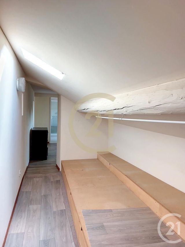 Appartement F2 &agrave; louer - 2 pi&egrave;ces - 41,78 m2 - Boulbon - 13 - PROVENCE-ALPES-COTE-D-AZUR