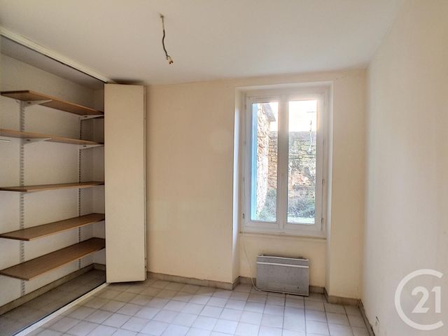 Appartement F3 à louer - 3 pièces - 63,20 m2 - Remoulins - 30 - LANGUEDOC-ROUSSILLON