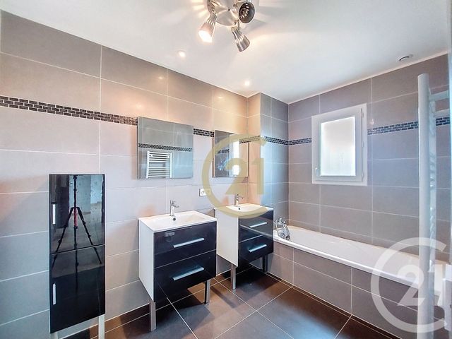 Maison &agrave; louer - 5 pi&egrave;ces - 124,39 m2 - Meynes - 30 - LANGUEDOC-ROUSSILLON