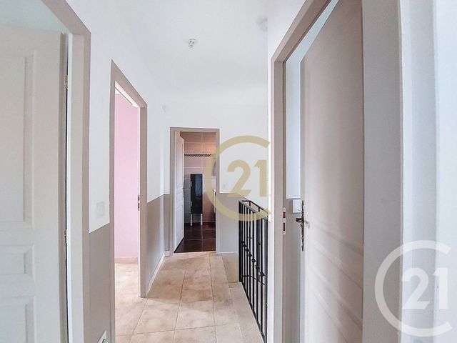 Maison &agrave; louer - 5 pi&egrave;ces - 124,39 m2 - Meynes - 30 - LANGUEDOC-ROUSSILLON