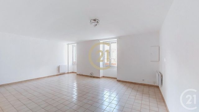 Appartement F4 à louer - 4 pièces - 95,74 m2 - Remoulins - 30 - LANGUEDOC-ROUSSILLON