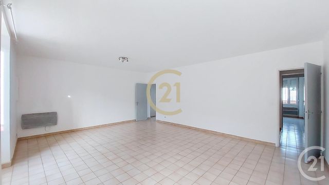 Appartement F4 à louer - 4 pièces - 95,74 m2 - Remoulins - 30 - LANGUEDOC-ROUSSILLON