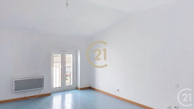 Appartement F4 à louer - 4 pièces - 95,74 m2 - Remoulins - 30 - LANGUEDOC-ROUSSILLON