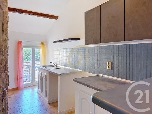 Appartement F3 &agrave; louer - 3 pi&egrave;ces - 63,39 m2 - Remoulins - 30 - LANGUEDOC-ROUSSILLON
