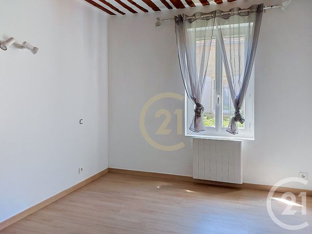 Appartement F3 &agrave; louer - 3 pi&egrave;ces - 63,39 m2 - Remoulins - 30 - LANGUEDOC-ROUSSILLON