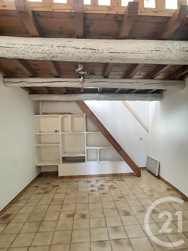 Appartement F3 &agrave; louer - 3 pi&egrave;ces - 63,39 m2 - Remoulins - 30 - LANGUEDOC-ROUSSILLON