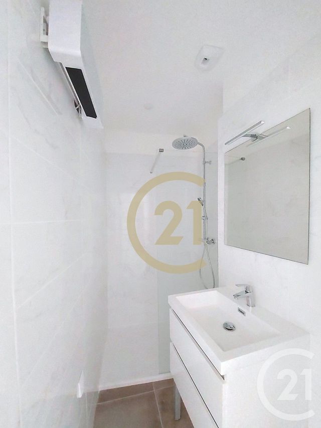 Appartement &agrave; louer - 3 pi&egrave;ces - 70,38 m2 - Valliguieres - 30 - LANGUEDOC-ROUSSILLON