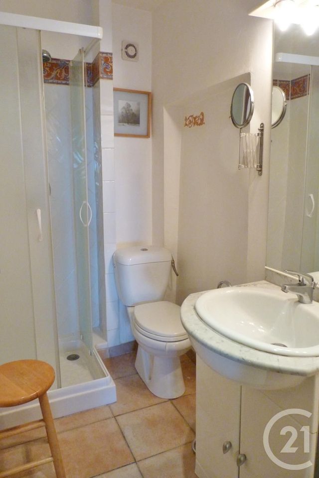 Appartement F2 &agrave; louer - 2 pi&egrave;ces - 30,72 m2 - Aramon - 30 - LANGUEDOC-ROUSSILLON