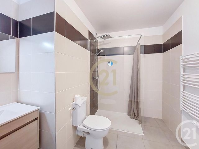 Appartement F2 &agrave; louer - 2 pi&egrave;ces - 46,51 m2 - Les Angles - 30 - LANGUEDOC-ROUSSILLON