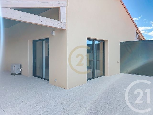 Appartement F2 &agrave; louer - 2 pi&egrave;ces - 48,88 m2 - Uzes - 30 - LANGUEDOC-ROUSSILLON