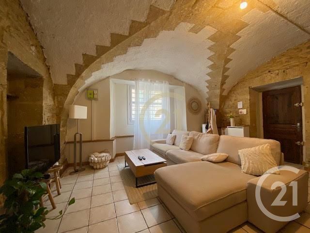 Appartement F2 &agrave; louer - 2 pi&egrave;ces - 64,22 m2 - Remoulins - 30 - LANGUEDOC-ROUSSILLON