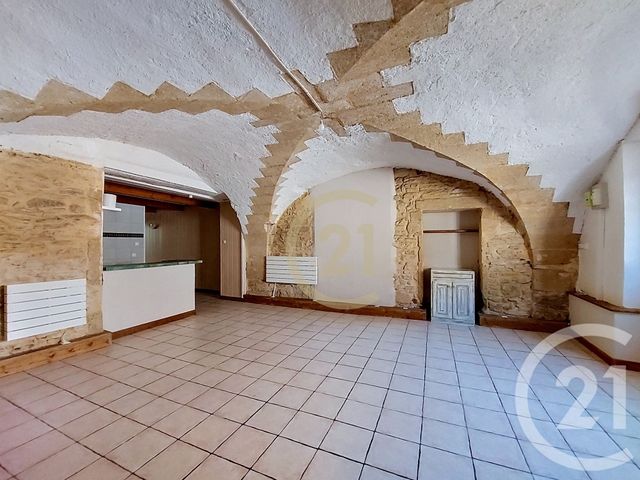 Appartement F2 &agrave; louer - 2 pi&egrave;ces - 64,22 m2 - Remoulins - 30 - LANGUEDOC-ROUSSILLON