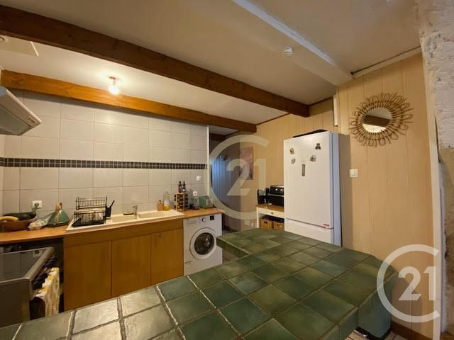 Appartement F2 &agrave; louer - 2 pi&egrave;ces - 64,22 m2 - Remoulins - 30 - LANGUEDOC-ROUSSILLON