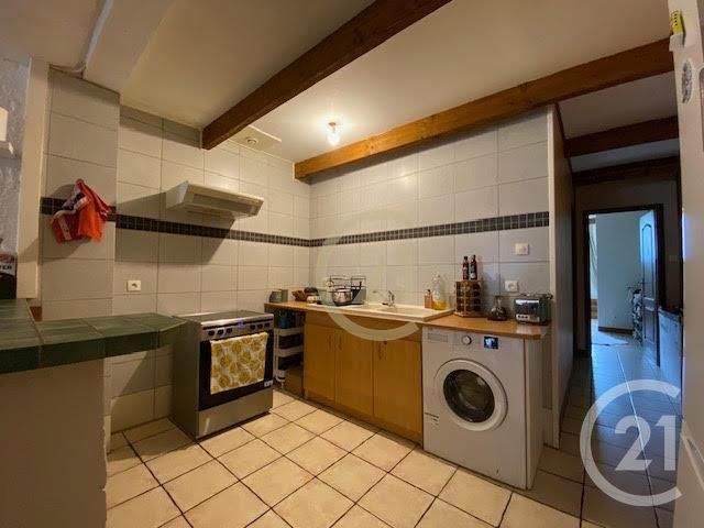 Appartement F2 &agrave; louer - 2 pi&egrave;ces - 64,22 m2 - Remoulins - 30 - LANGUEDOC-ROUSSILLON