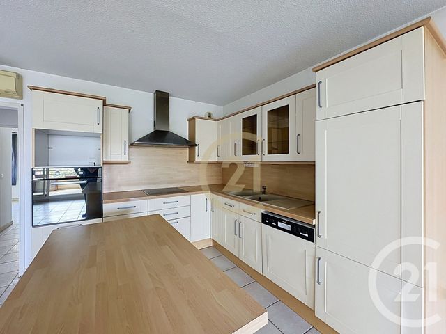 Appartement F3 &agrave; vendre - 3 pi&egrave;ces - 70 m2 - Uzes - 30 - LANGUEDOC-ROUSSILLON