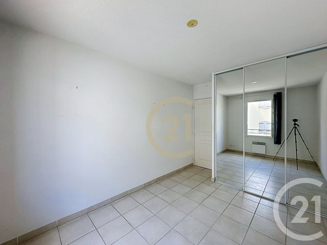 Appartement F3 &agrave; vendre - 3 pi&egrave;ces - 70 m2 - Uzes - 30 - LANGUEDOC-ROUSSILLON