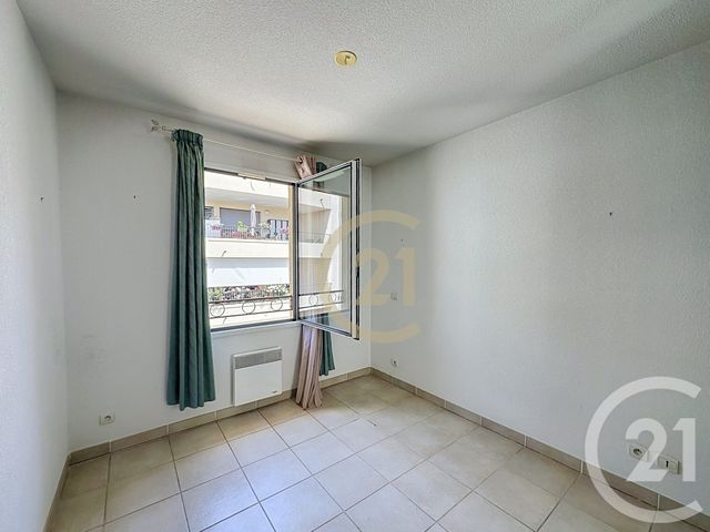 Appartement F3 &agrave; vendre - 3 pi&egrave;ces - 70 m2 - Uzes - 30 - LANGUEDOC-ROUSSILLON