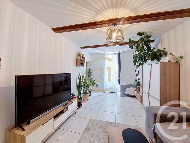 Appartement F3 &agrave; louer - 3 pi&egrave;ces - 76,41 m2 - Domazan - 30 - LANGUEDOC-ROUSSILLON