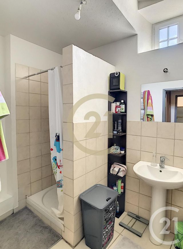 Appartement F3 &agrave; louer - 3 pi&egrave;ces - 76,41 m2 - Domazan - 30 - LANGUEDOC-ROUSSILLON