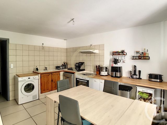 Appartement F3 &agrave; louer - 3 pi&egrave;ces - 76,41 m2 - Domazan - 30 - LANGUEDOC-ROUSSILLON