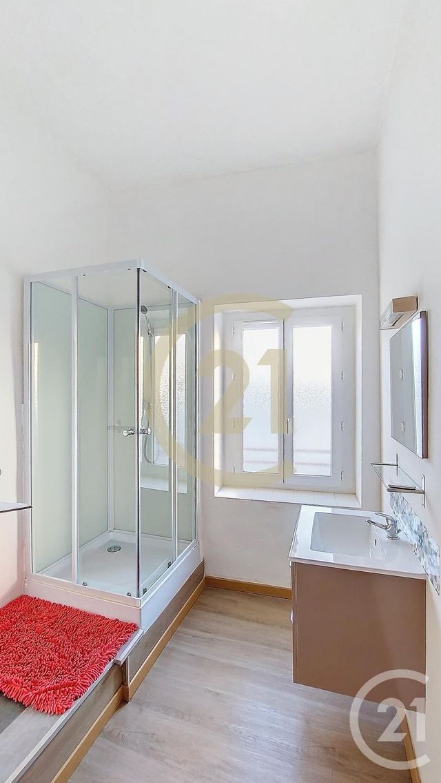 Appartement F2 &agrave; louer - 2 pi&egrave;ces - 46,20 m2 - Remoulins - 30 - LANGUEDOC-ROUSSILLON