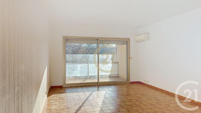 Appartement F1 &agrave; louer - 1 pi&egrave;ce - 38,54 m2 - Les Angles - 30 - LANGUEDOC-ROUSSILLON
