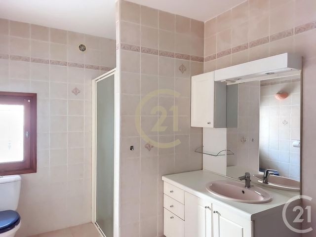 Appartement F2 &agrave; louer - 2 pi&egrave;ces - 35,77 m2 - Boulbon - 13 - PROVENCE-ALPES-COTE-D-AZUR