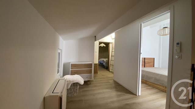 Maison &agrave; louer - 3 pi&egrave;ces - 60,22 m2 - Remoulins - 30 - LANGUEDOC-ROUSSILLON