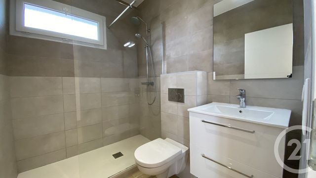 Maison &agrave; louer - 4 pi&egrave;ces - 95,47 m2 - Remoulins - 30 - LANGUEDOC-ROUSSILLON