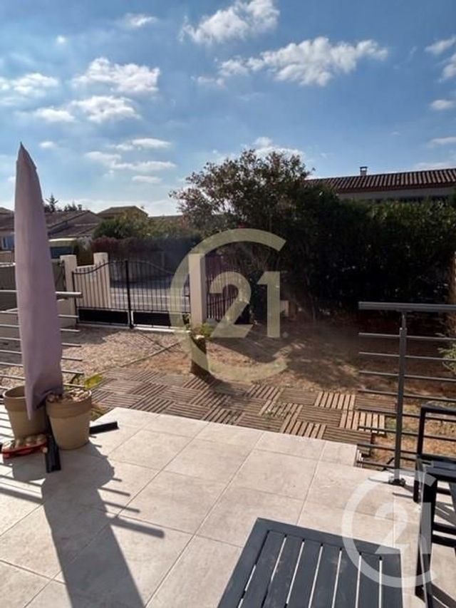 Maison &agrave; louer - 4 pi&egrave;ces - 95,47 m2 - Remoulins - 30 - LANGUEDOC-ROUSSILLON