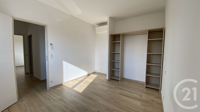Maison &agrave; louer - 4 pi&egrave;ces - 95,47 m2 - Remoulins - 30 - LANGUEDOC-ROUSSILLON