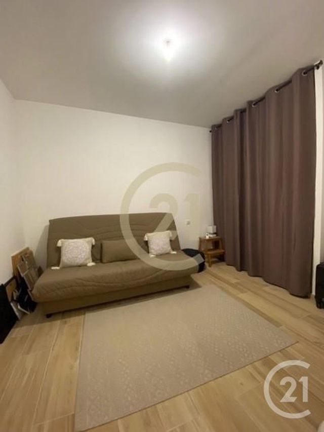 Maison &agrave; louer - 4 pi&egrave;ces - 95,47 m2 - Remoulins - 30 - LANGUEDOC-ROUSSILLON