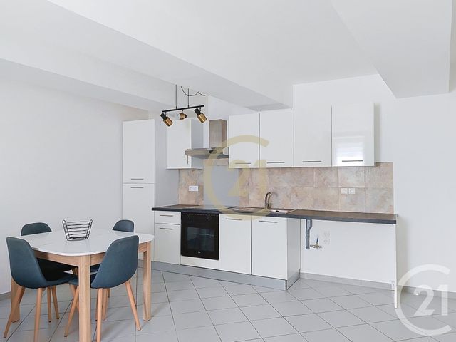 Appartement F3 &agrave; louer - 3 pi&egrave;ces - 51,32 m2 - Sernhac - 30 - LANGUEDOC-ROUSSILLON