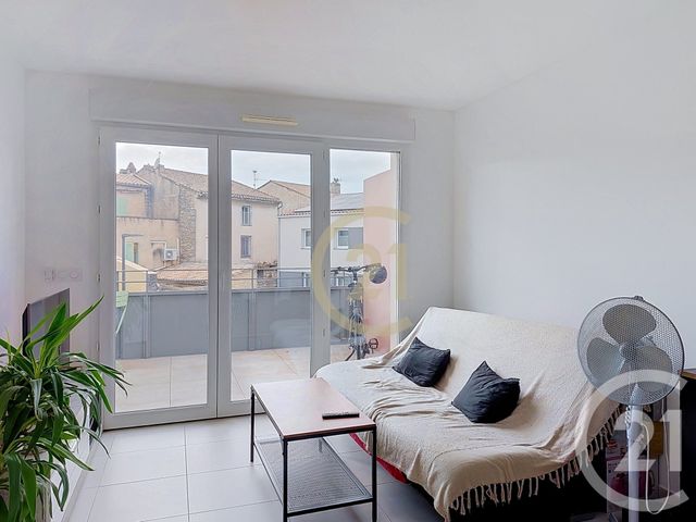 Appartement T2 &agrave; louer - 2 pi&egrave;ces - 46,45 m2 - Remoulins - 30 - LANGUEDOC-ROUSSILLON