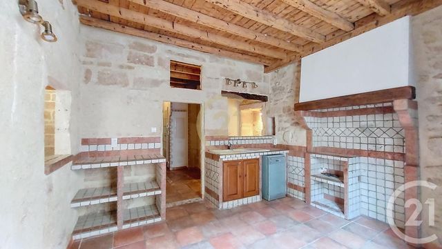Appartement F4 &agrave; louer - 4 pi&egrave;ces - 105,43 m2 - Remoulins - 30 - LANGUEDOC-ROUSSILLON