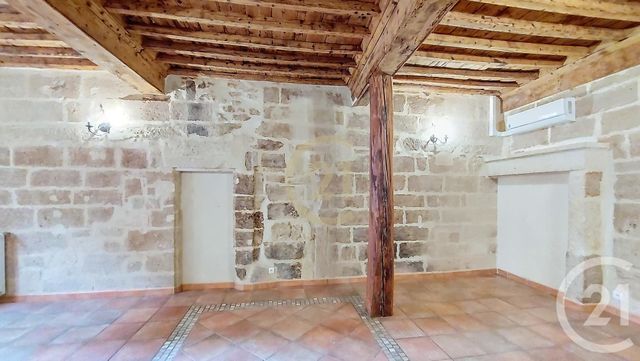 Appartement F4 &agrave; louer - 4 pi&egrave;ces - 105,43 m2 - Remoulins - 30 - LANGUEDOC-ROUSSILLON
