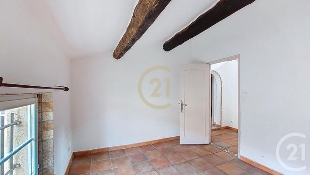 Appartement F4 &agrave; louer - 4 pi&egrave;ces - 105,43 m2 - Remoulins - 30 - LANGUEDOC-ROUSSILLON