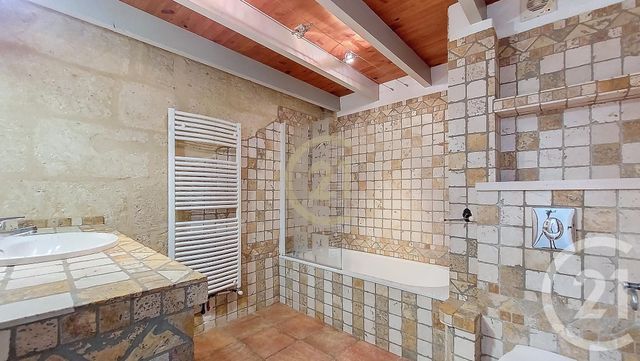 Appartement F4 &agrave; louer - 4 pi&egrave;ces - 105,43 m2 - Remoulins - 30 - LANGUEDOC-ROUSSILLON