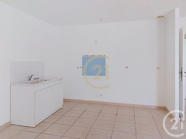 Maison &agrave; louer - 4 pi&egrave;ces - 88,59 m2 - Castillon Du Gard - 30 - LANGUEDOC-ROUSSILLON