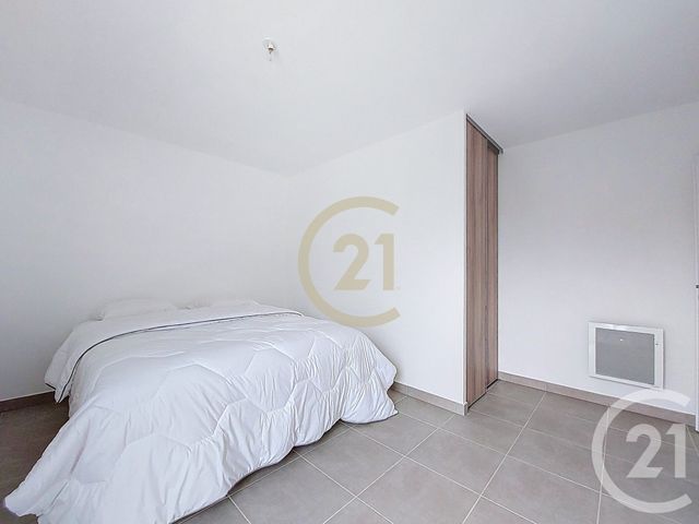 Appartement F2 &agrave; louer - 2 pi&egrave;ces - 46,74 m2 - Uzes - 30 - LANGUEDOC-ROUSSILLON