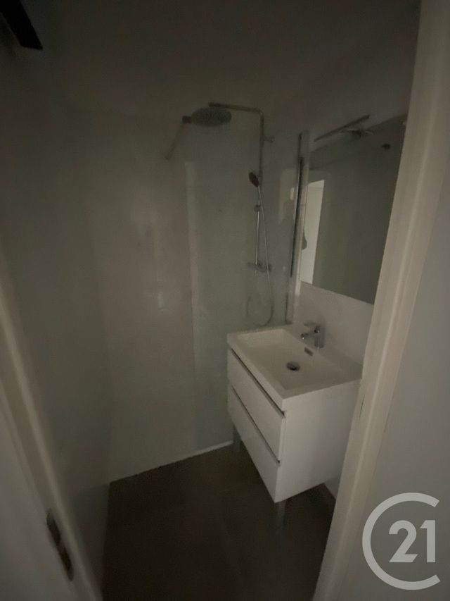 Appartement &agrave; louer - 3 pi&egrave;ces - 56,66 m2 - Valliguieres - 30 - LANGUEDOC-ROUSSILLON