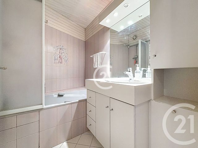 Appartement F3 à vendre - 3 pièces - 63,13 m2 - Montreuil - 93 - ILE-DE-FRANCE