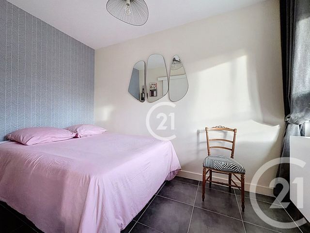 Appartement Studio à vendre - 2 pièces - 46 m2 - Montreuil - 93 - ILE-DE-FRANCE