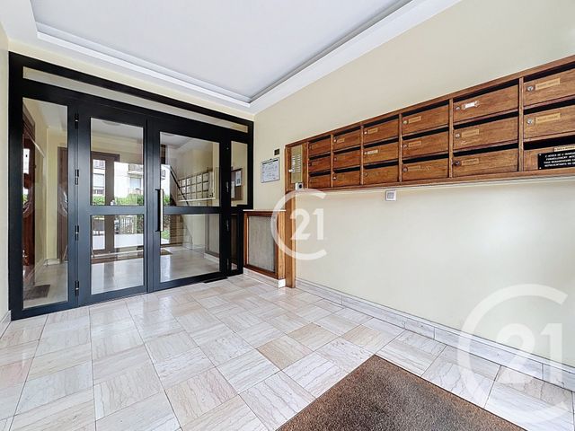 Appartement T3 &agrave; vendre - 3 pi&egrave;ces - 76,82 m2 - Montreuil - 93 - ILE-DE-FRANCE