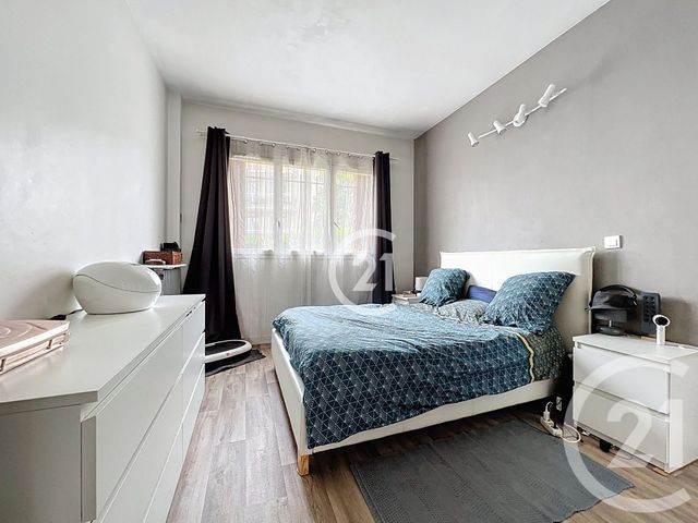 Appartement T3 &agrave; vendre - 3 pi&egrave;ces - 76,82 m2 - Montreuil - 93 - ILE-DE-FRANCE