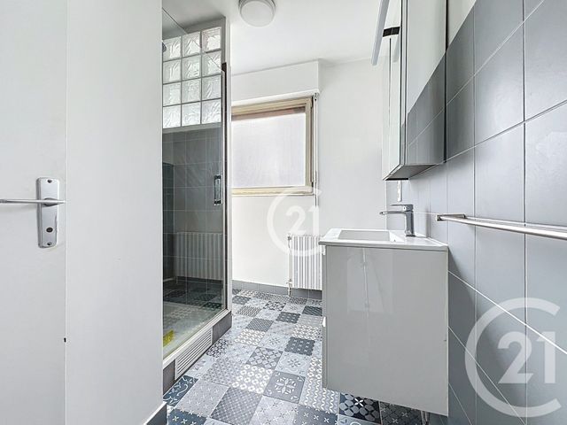 Appartement F2 à vendre - 3 pièces - 56,33 m2 - Montreuil - 93 - ILE-DE-FRANCE