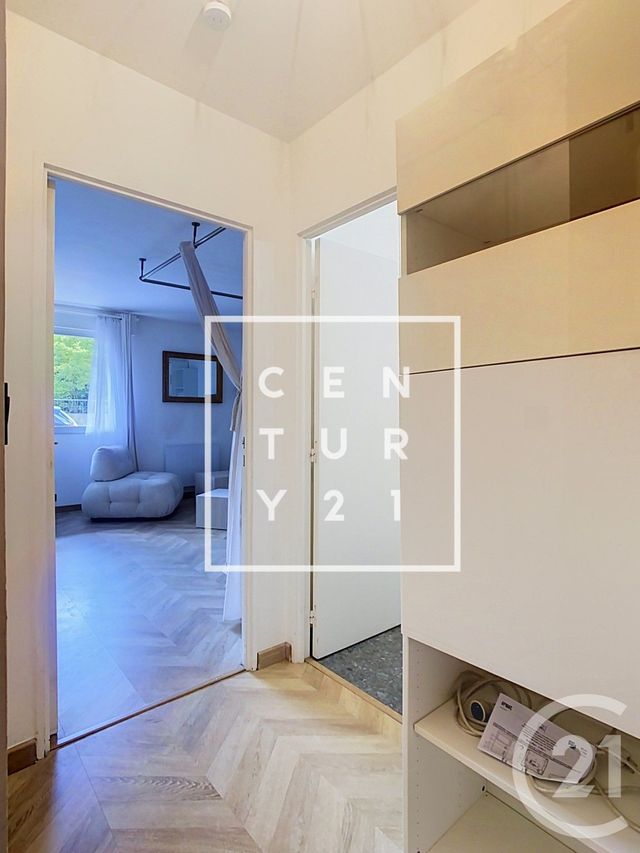 Appartement Studio &agrave; louer - 1 pi&egrave;ce - 30,20 m2 - Meudon - 92 - ILE-DE-FRANCE