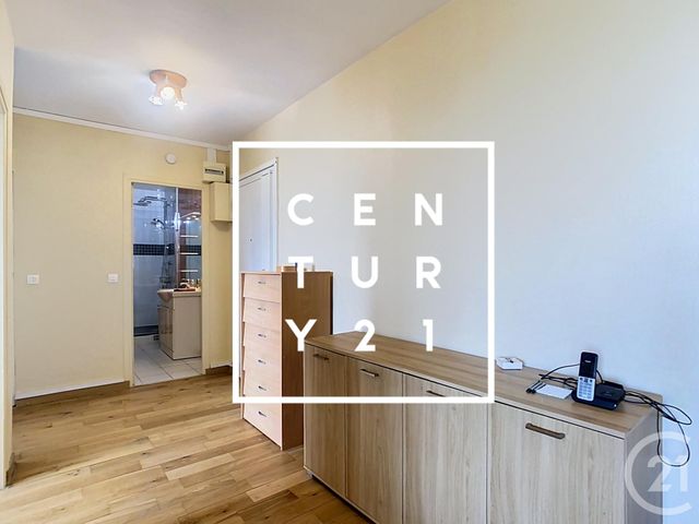 Appartement F2 &agrave; louer - 2 pi&egrave;ces - 47,67 m2 - Sevres - 92 - ILE-DE-FRANCE